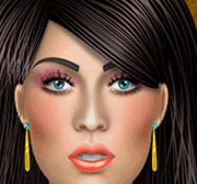 Maquiando Megan Fox