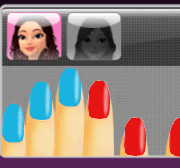 Pintando a Unha das Clientes